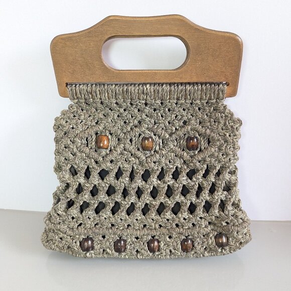 Vintage Taupe Macrame Bag Double Wooden Handle Upcycled Jewelry Charms Shells - Picture 2 of 7